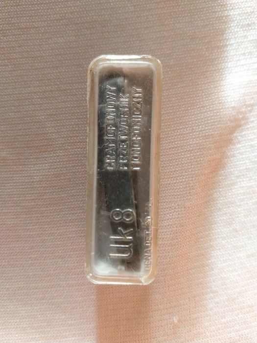 Wkladka z igłą do gramofonu.