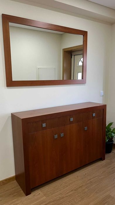 Vendo Móvel de Entrada e Espelho Cerejeira