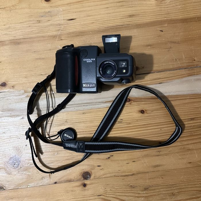 Nikon Coolpix 995