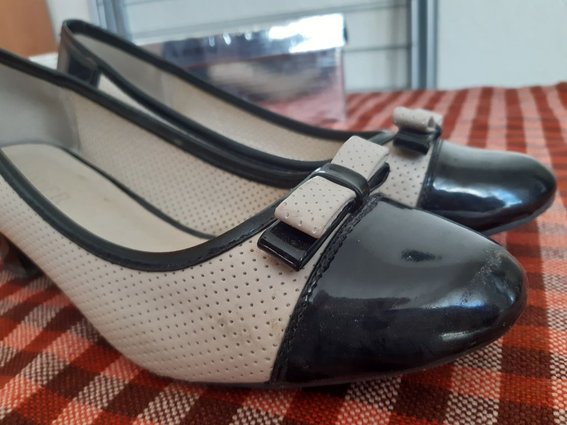 Buty damskie beżowo czarne