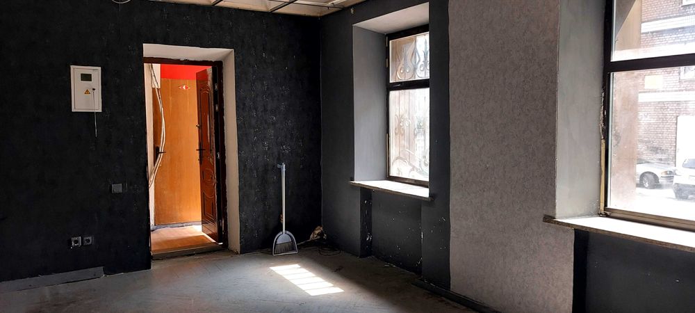 Произв.помещение, склад  1-й эт. в Центре 18м.кв