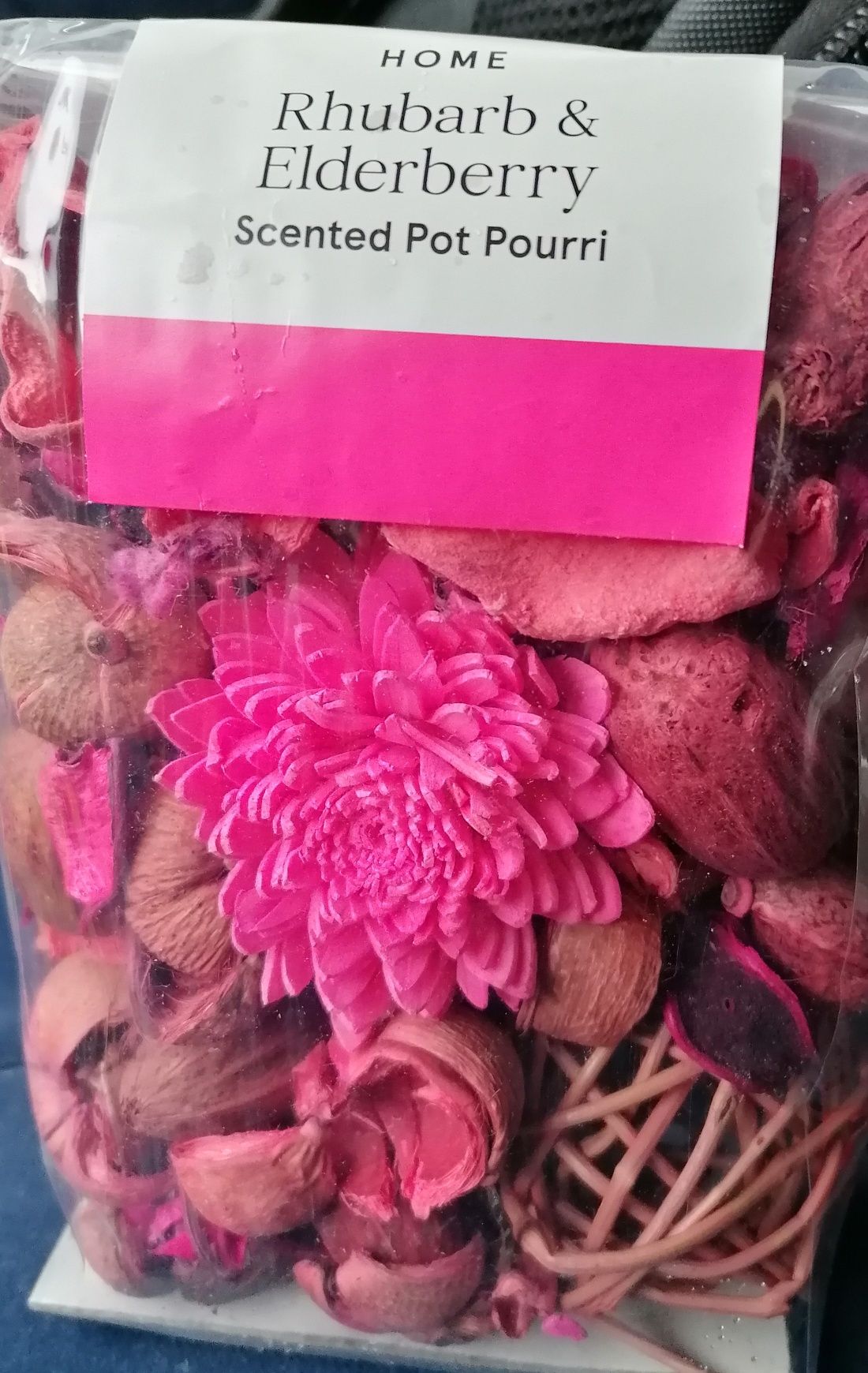Susz, dekoracja pachnie maliną