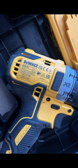 Wkrętarka DeWalt zasilanie akumulatorowe 18 V DCD791N