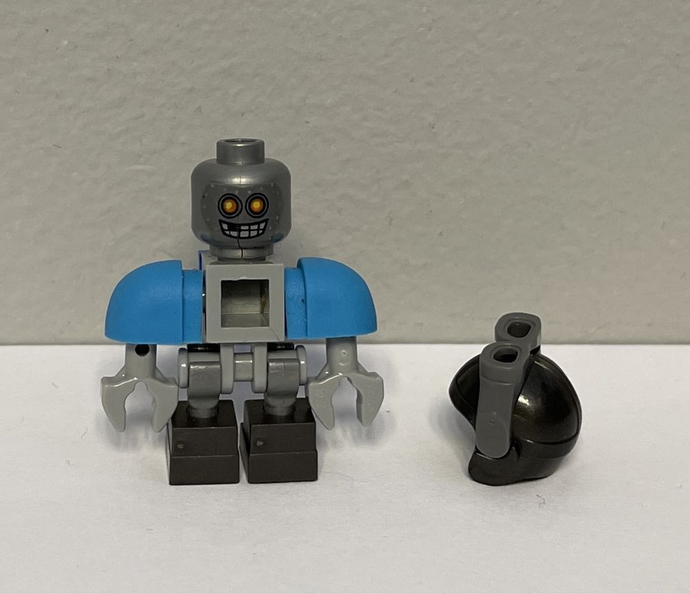 LEGO Nexo Knights nex063 Pilot Bot figurka 271611
