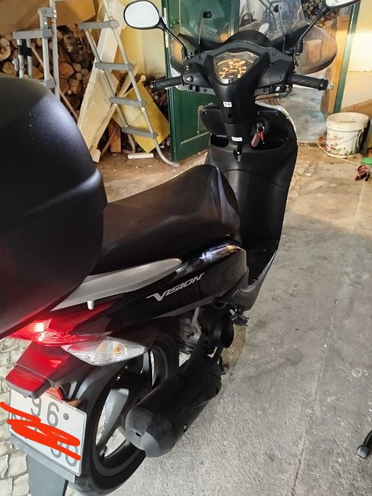 Honda vision com apenas 12600km