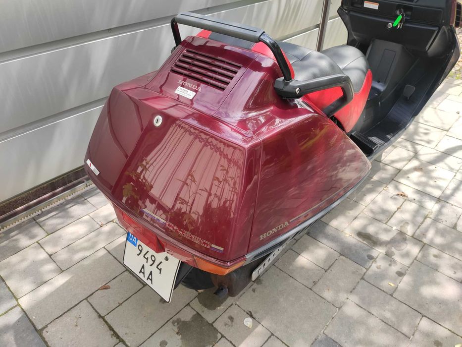 Honda CN250/Helix/Fusion/Spazio Скутер Максіскутер 250
