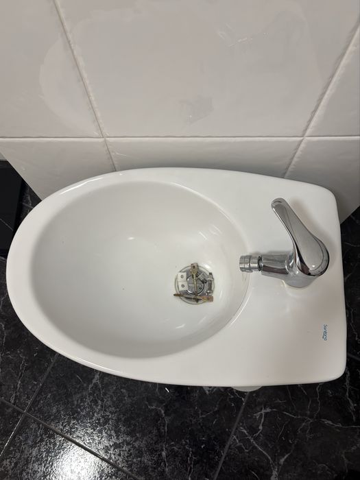 Doa-se 2 bidé Sanitana branco com torneira