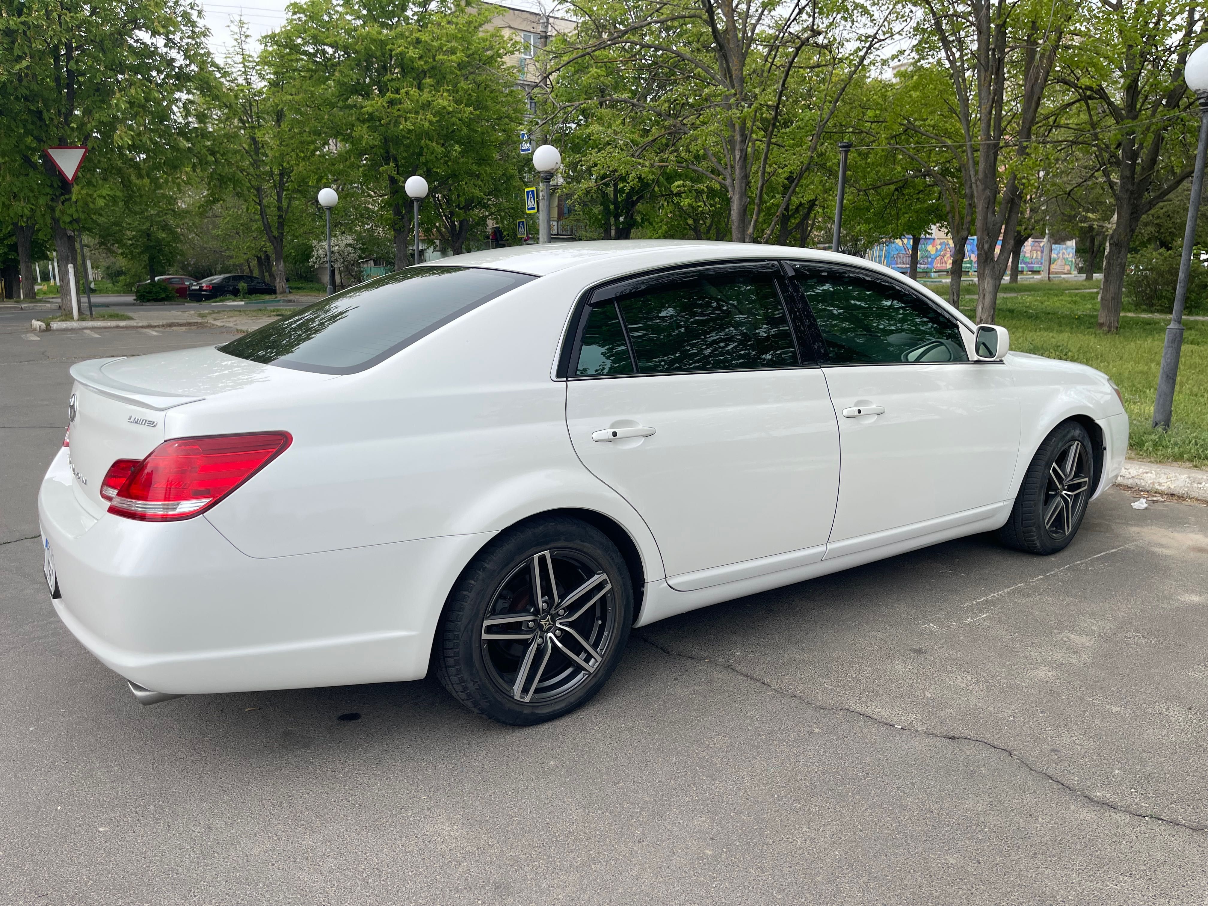 Toyota Avalon 2006