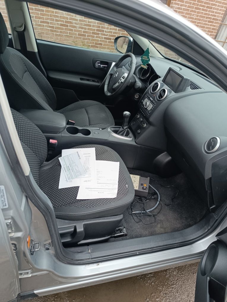 Nissan Qashqai j10 1.6
