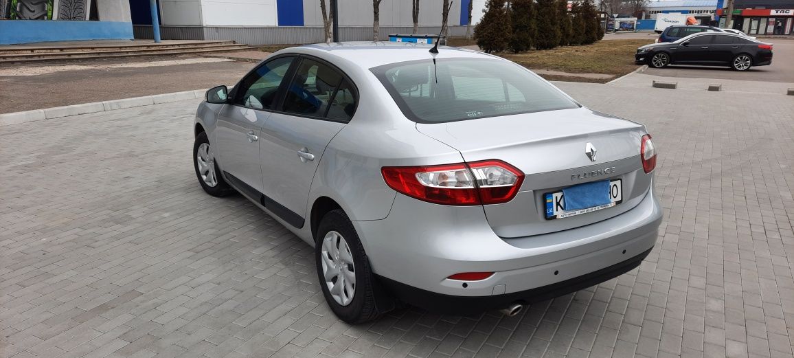 Renault Fluence 2014 1.5dCi EDC (110к.с.) автомат