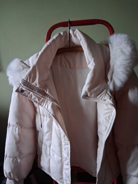 Kurtka zimowa damska  z kapturem