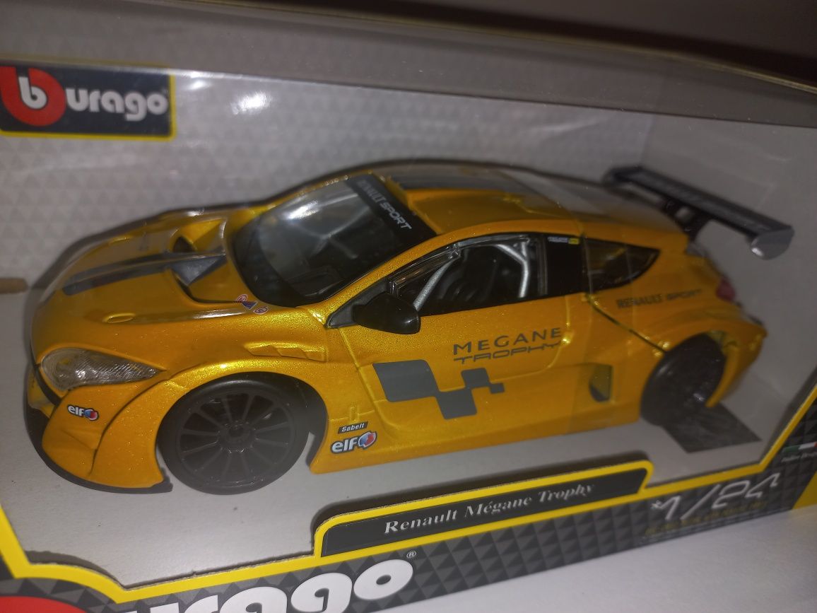 Bburago Renault Megane Trophy, skala 1:24