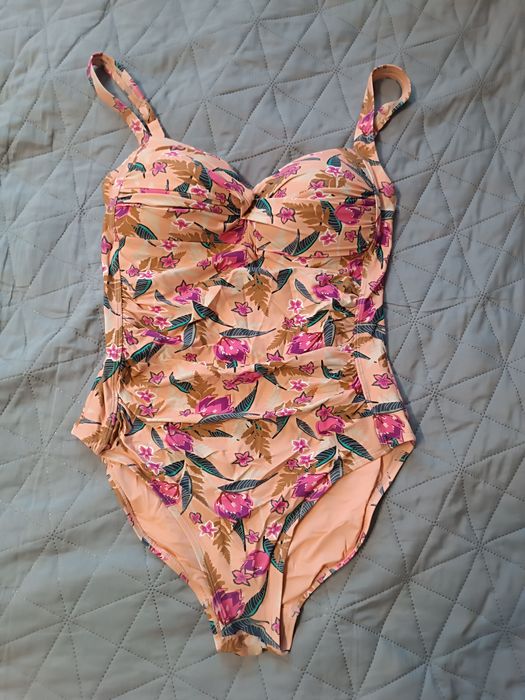 Купальник сдельный цветочный принт размер L - XL