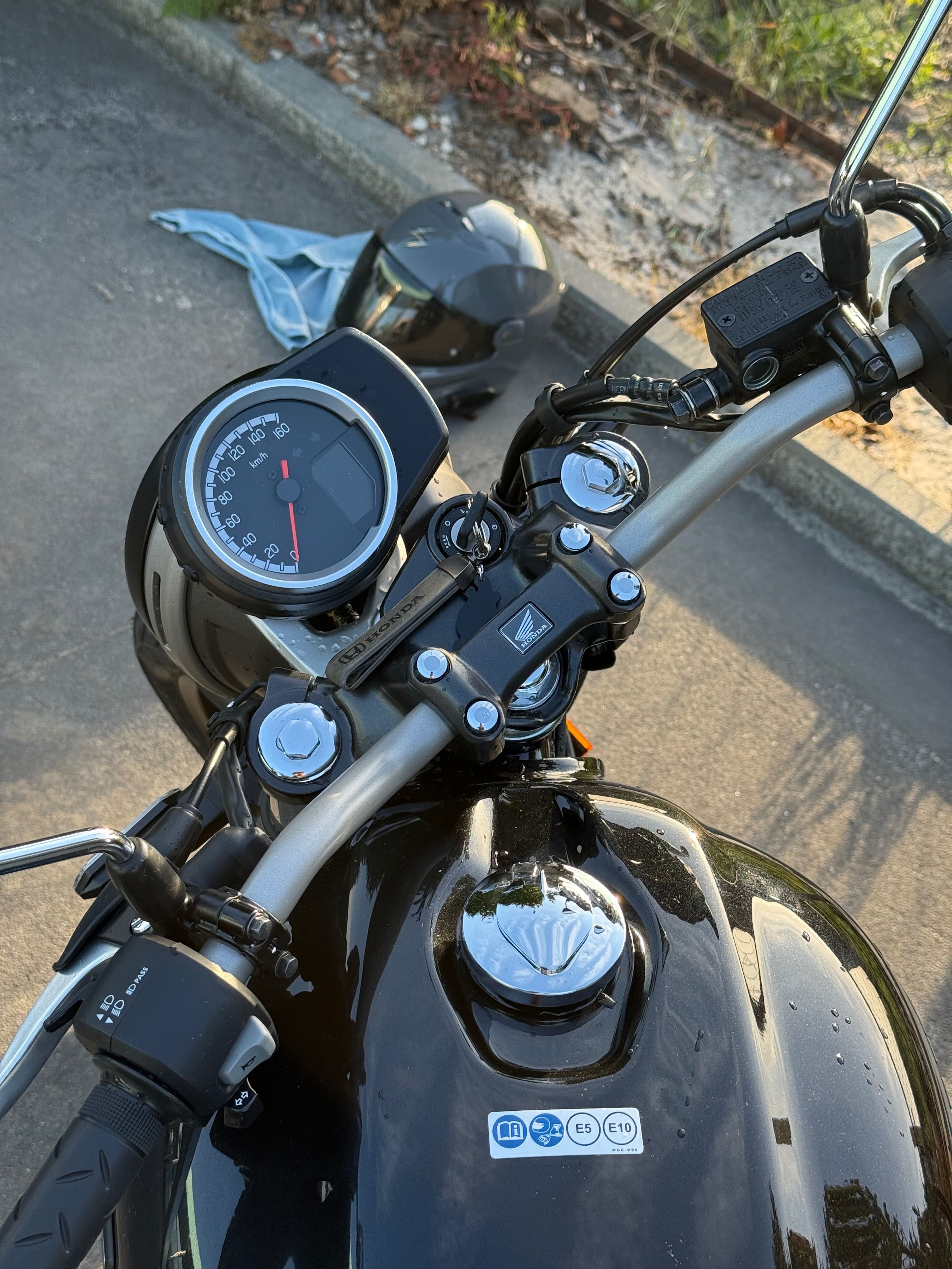 Honda GB350s - preta
