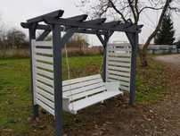 Huśtawka pergola plac zabaw meble ogrodowe stół ławki
