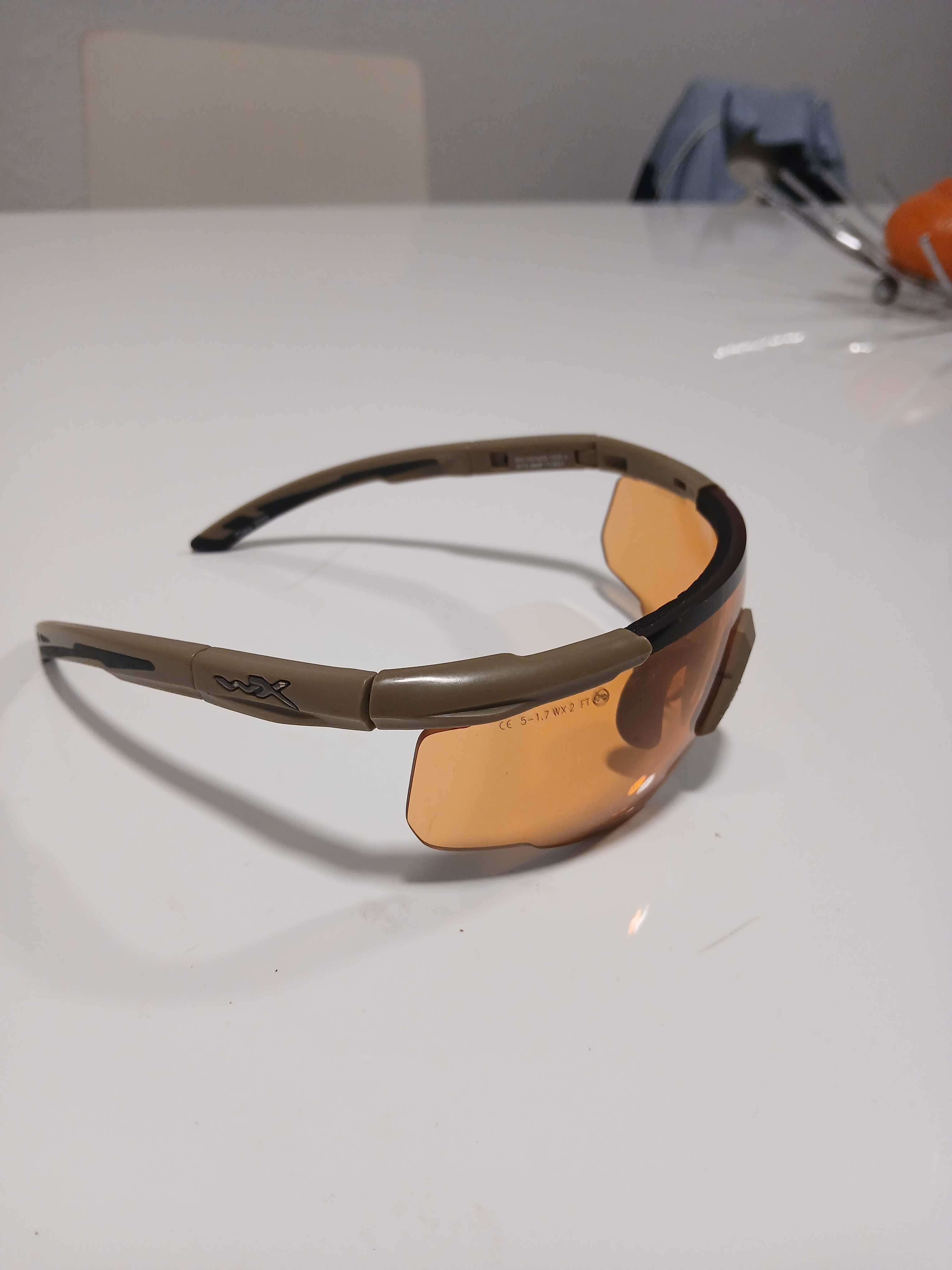 Oculos de tiros como novos