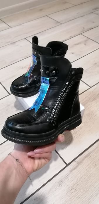 Ботінки дитячі весна-осінь 28р