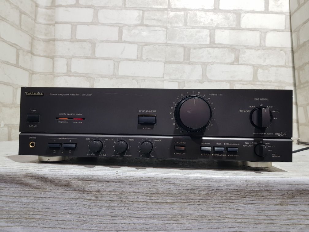 Стерео підсилювач класу АА TECHNICS SU-V560, *2x100 Вт, б/у з Німечч