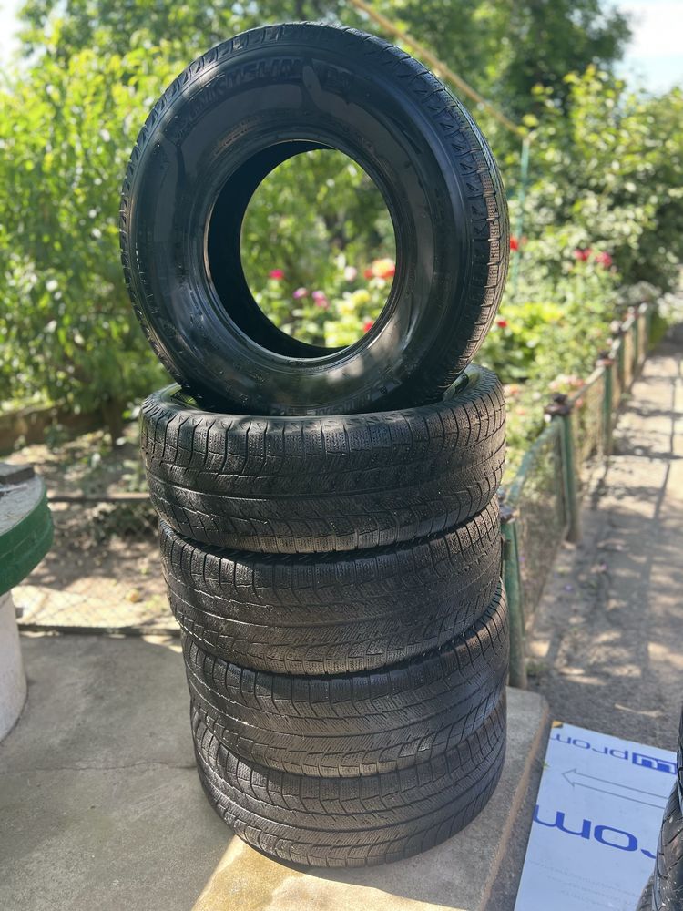 Шини б/у MICHELIN LATITUDE X-ICE 275/70/16