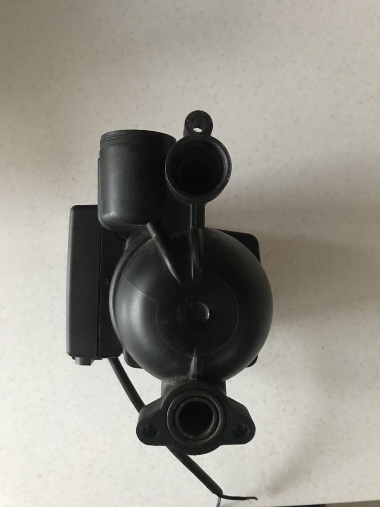 Pompa cyrkulacyjna cieplej wody Vaillant eco compact