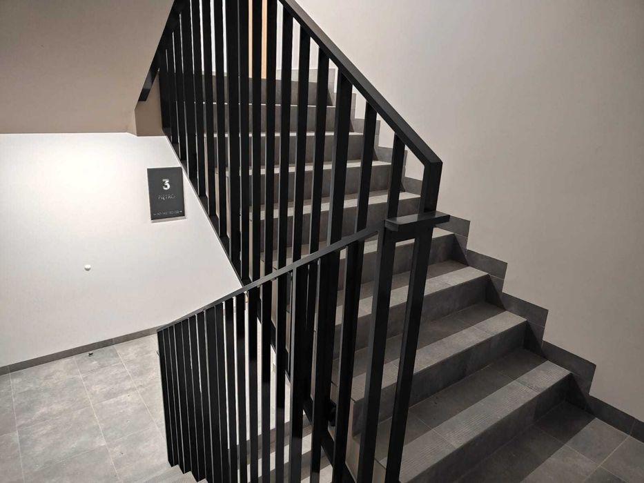 Zlecę montaż balustrad balkonowych poszukujemy ekip do współpracy