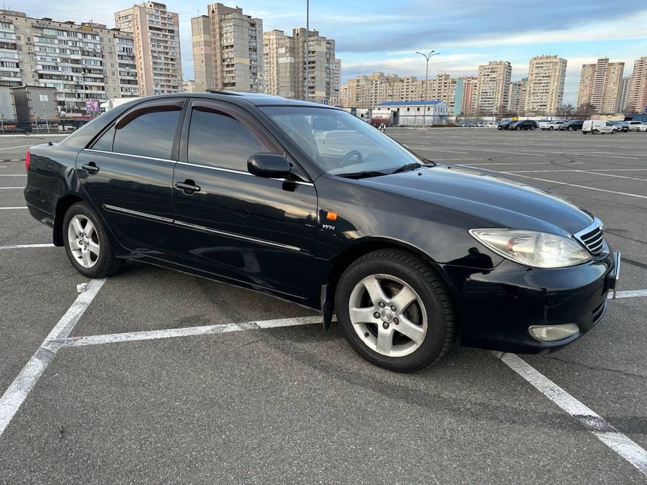 Toyota Camry 2.4 2004 можно обмен