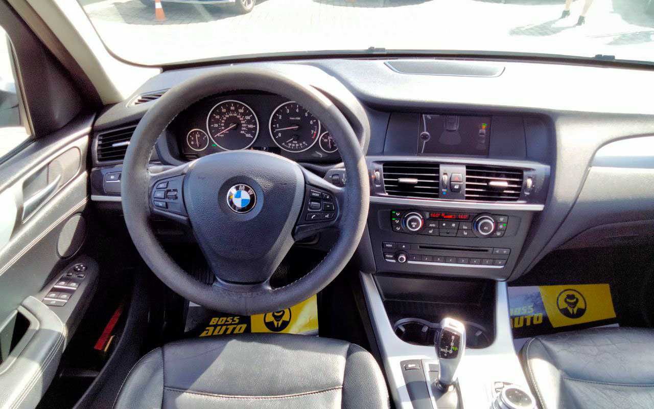 BMW X3 2011 року