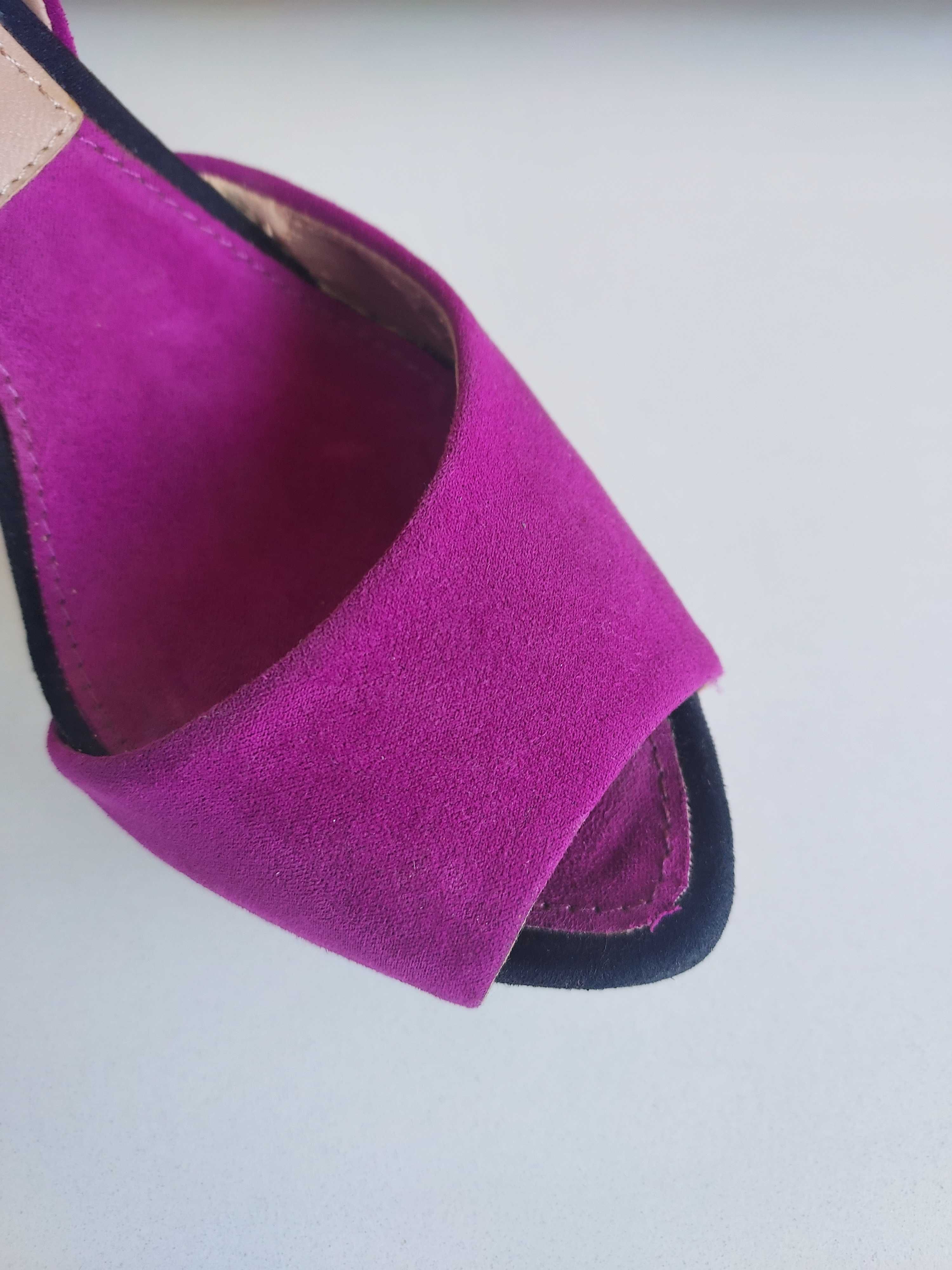 Sapatos fucsia Zara