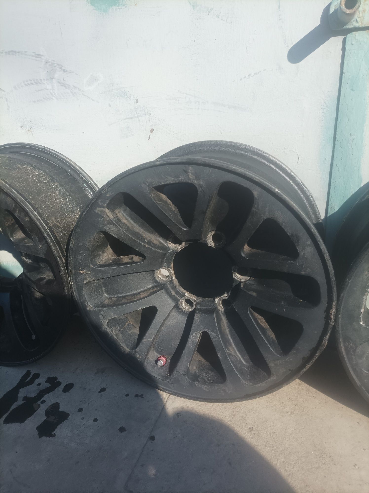 Диски Титани R15 6*139.7 Nissan Mitsubishi Toyota