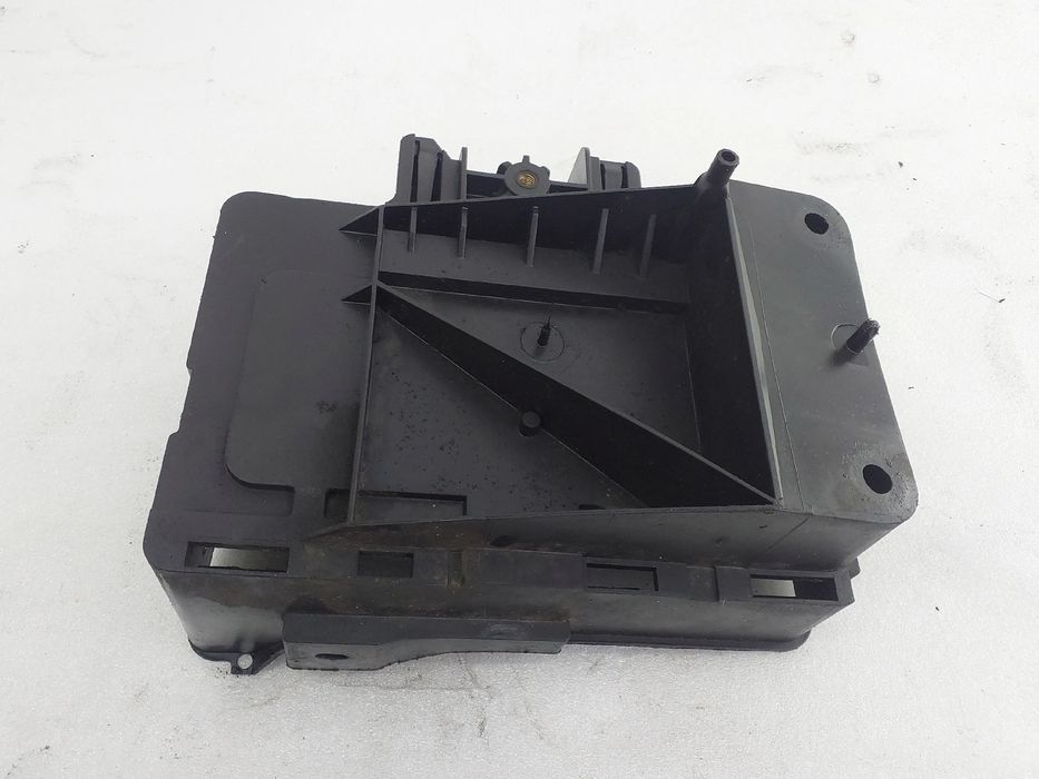 Base / caixa da bateria FORD Focus I Carrinha Van (DNW)