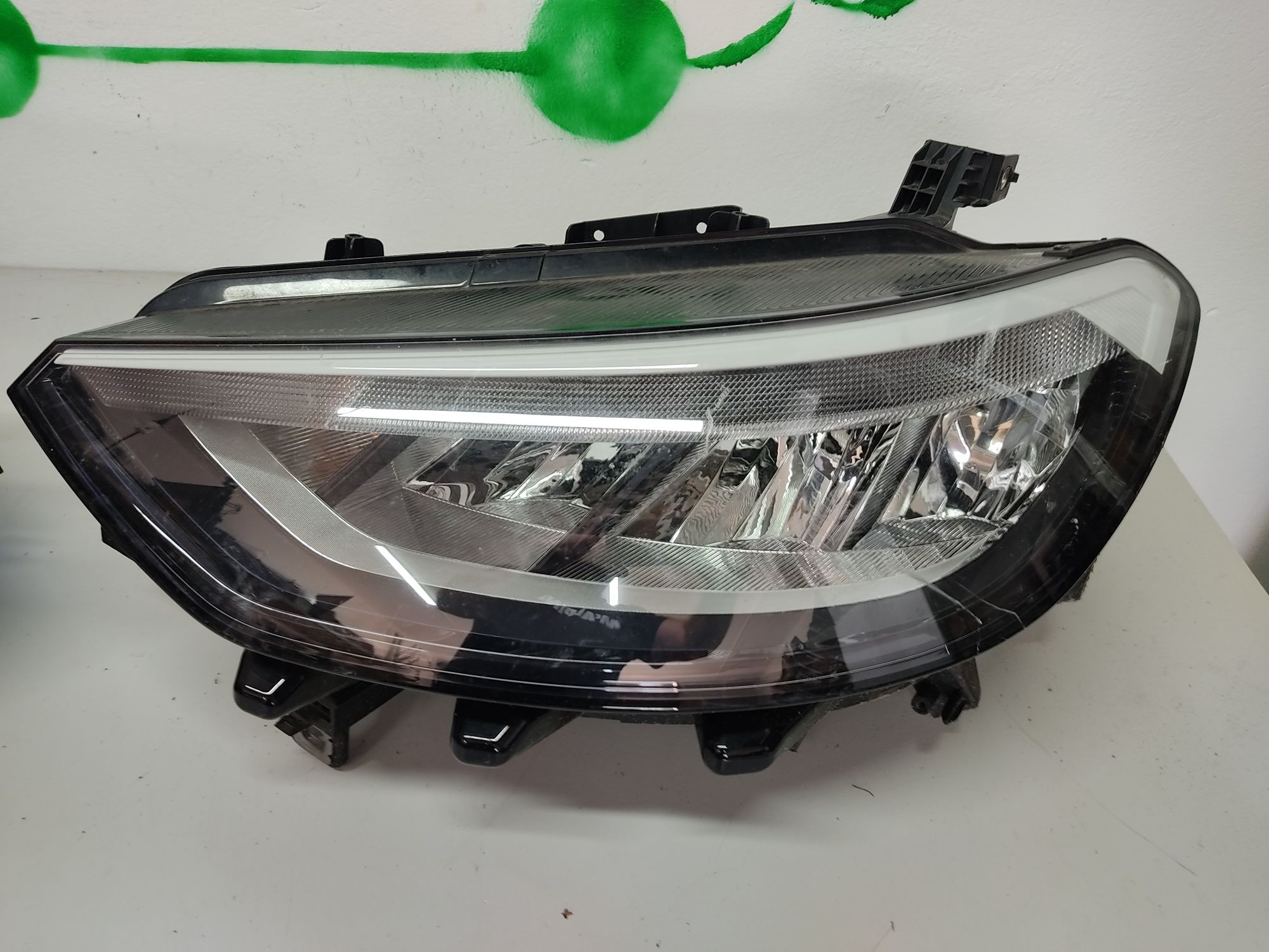 Передня фара VW ID 3 10B.941.006.A 2022р