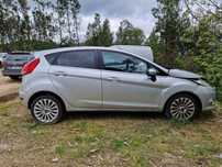 Ford Fiesta Titanium 1.4 TDCi batido