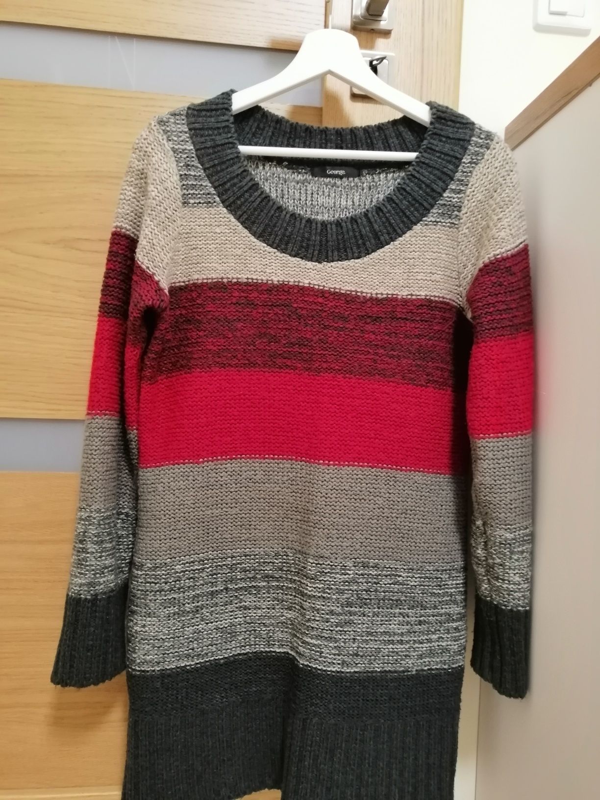 Sweter damski w rozmiarze 36 s duże