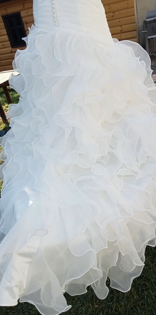 Suknia ślubna W1 White One M tiul warstwowa długi tren księżniczka