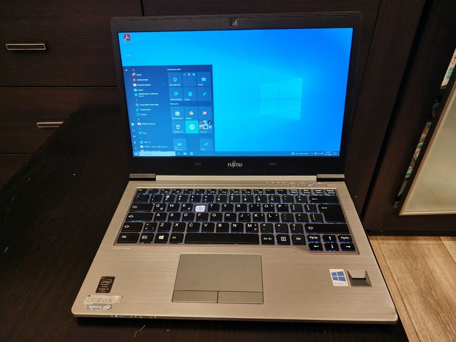 Fujitsu LifeBook U745 i5-5200u 8+256GB