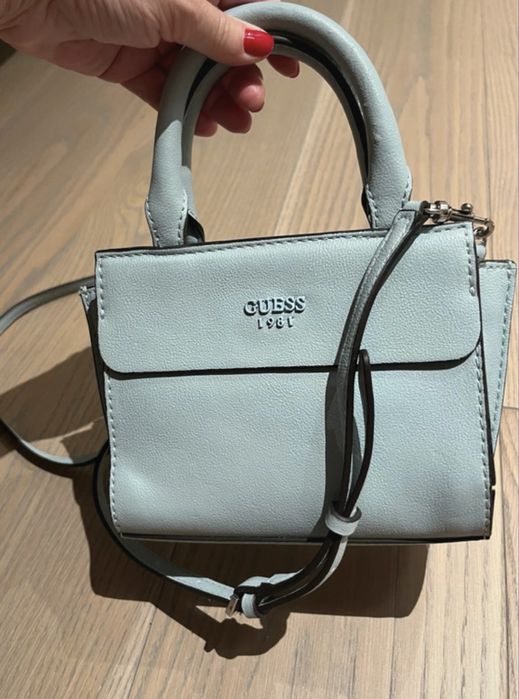 Malinha Guess nova