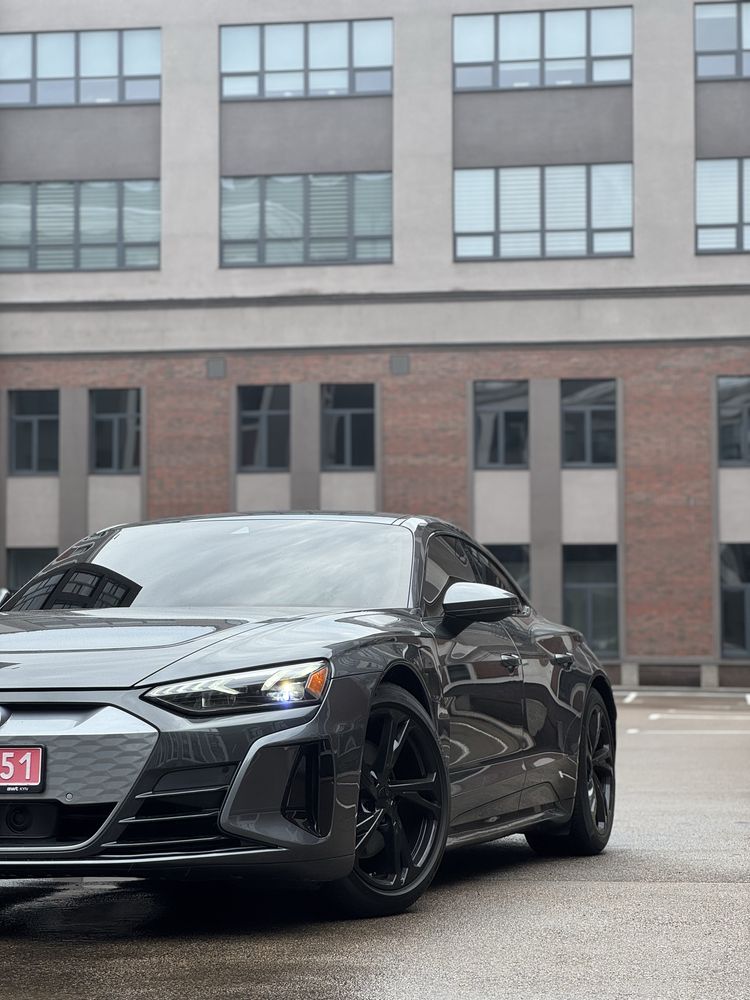 Продам Audi E-Tron Gt 2022