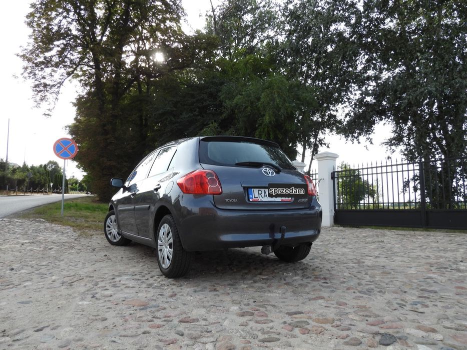 Toyota Auris 1.6 benzyna