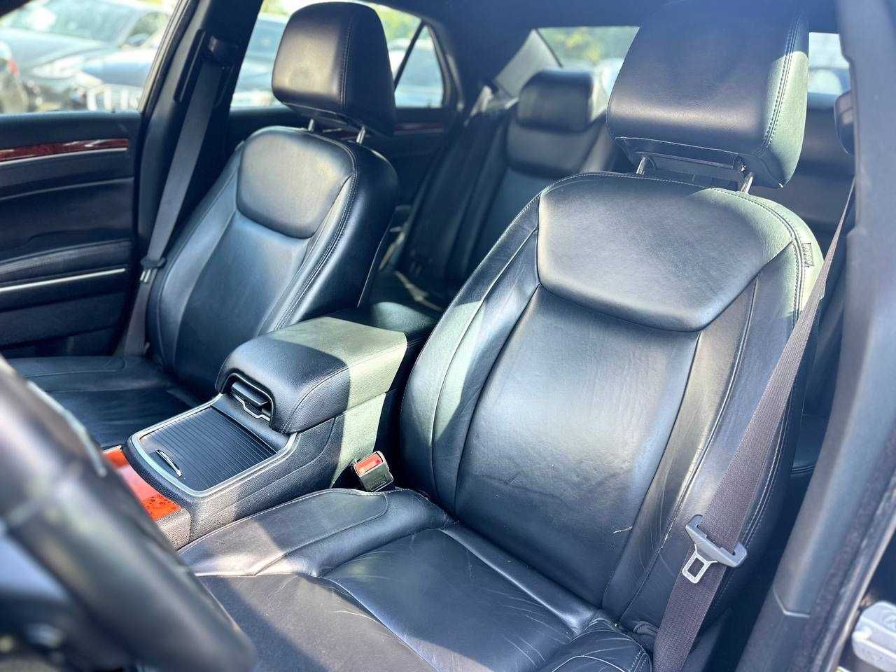 Chrysler 300 C купити за 225 дол/міс