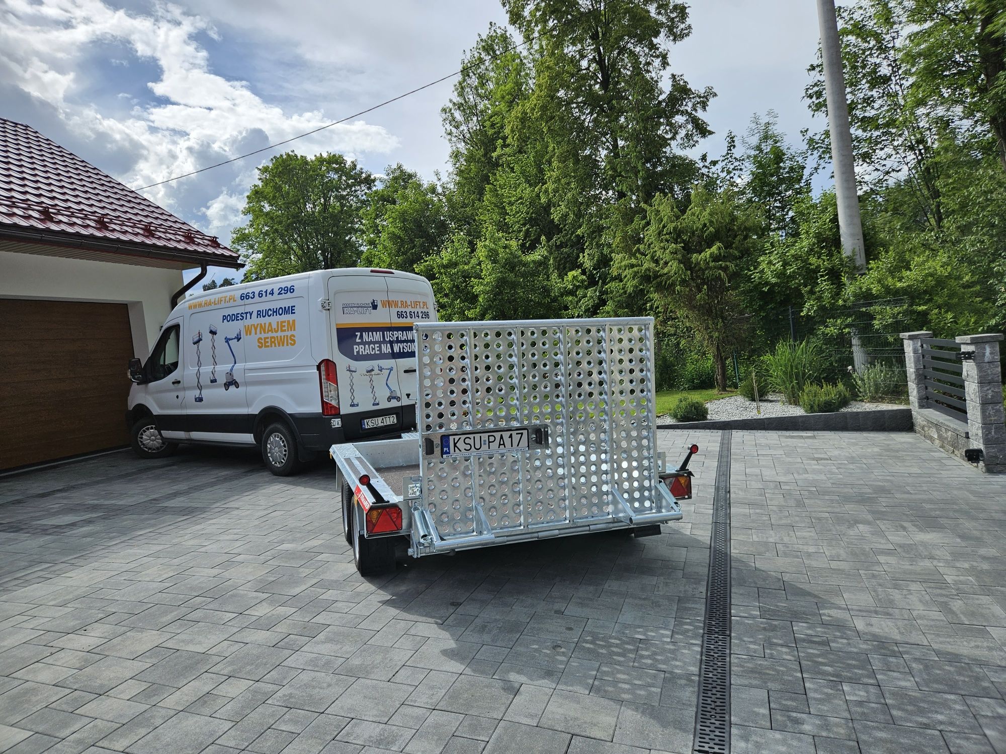Wynajem  przyczepki lawety Dmc 2700 kg.