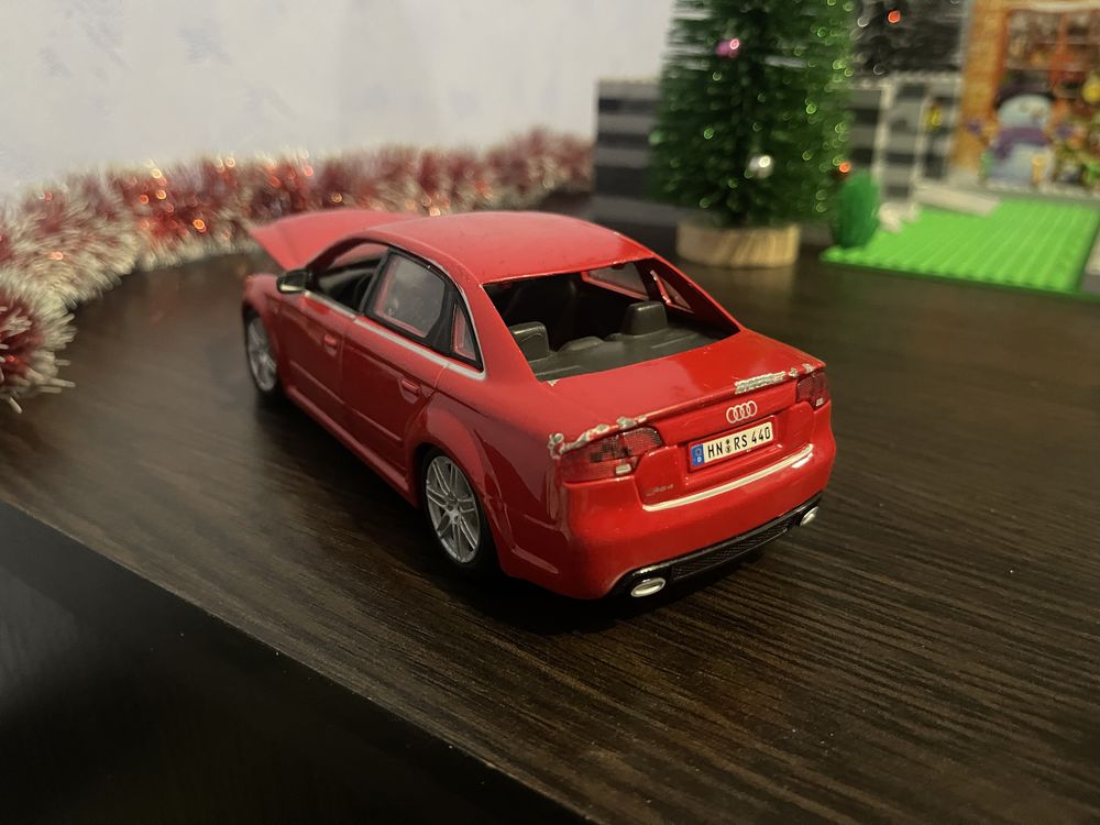 Audi a4 машинки модельки 1.24