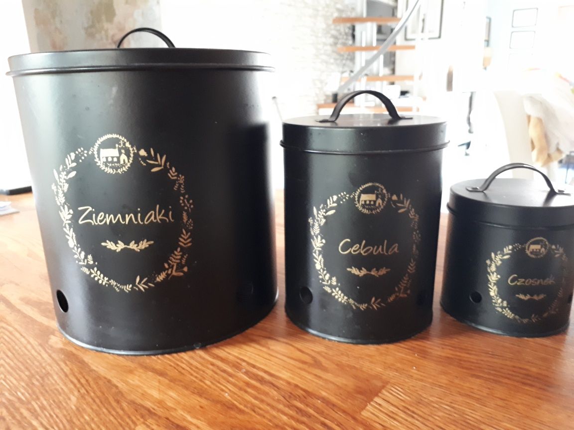 Pojemnik metalowy na ziemniaki czosnek cebulę