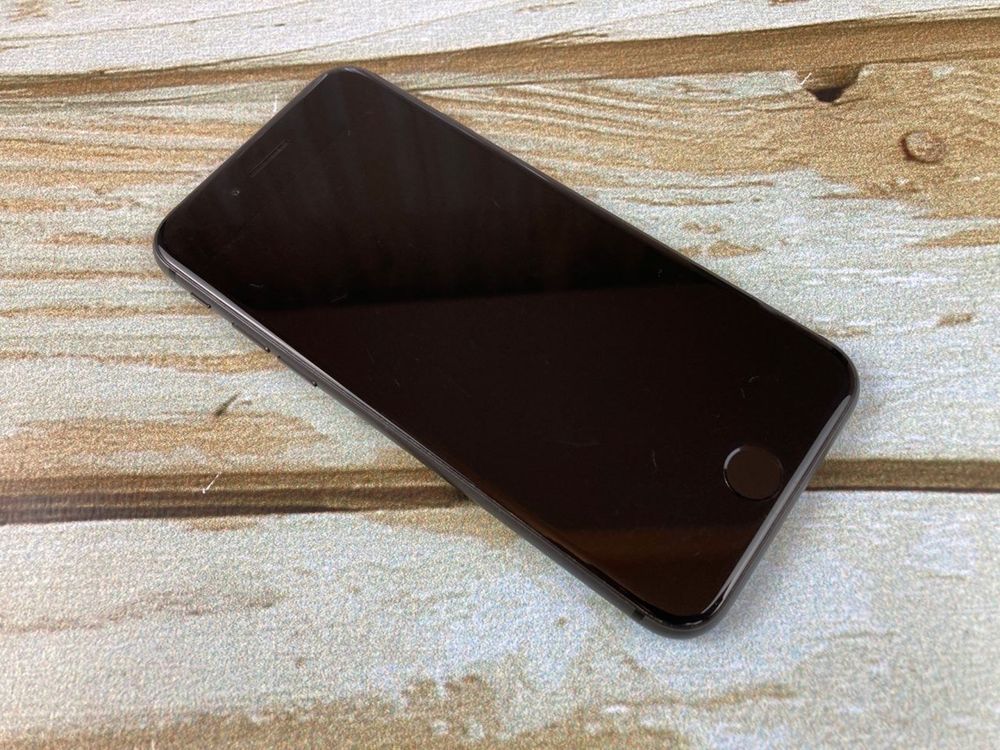 Телефон Apple iPhone 8, 64GB, LTE, Black