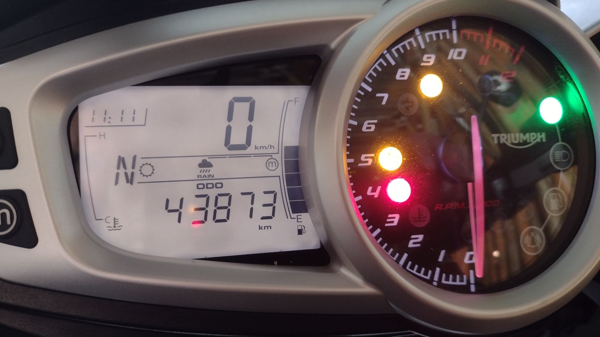 Triumph Tiger 1050 Sport, quickshifter, TC, ABS, tempomat