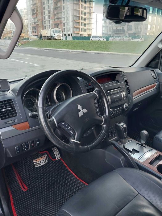 Продам Mitsubishi Pajero Wagon
