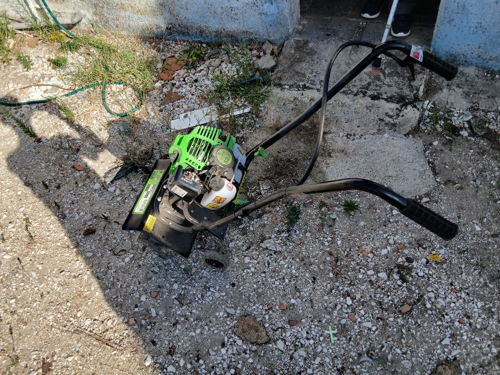 Vendo motocultivador 52cc