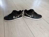 Nike court r.28,5 buty chłopięce
