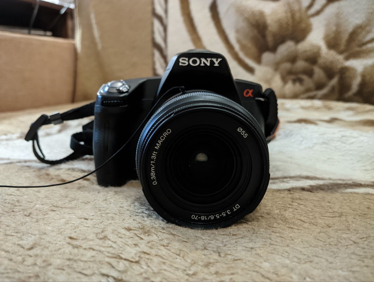 Продам фотоапарат Sony Alpha DSLR-A290