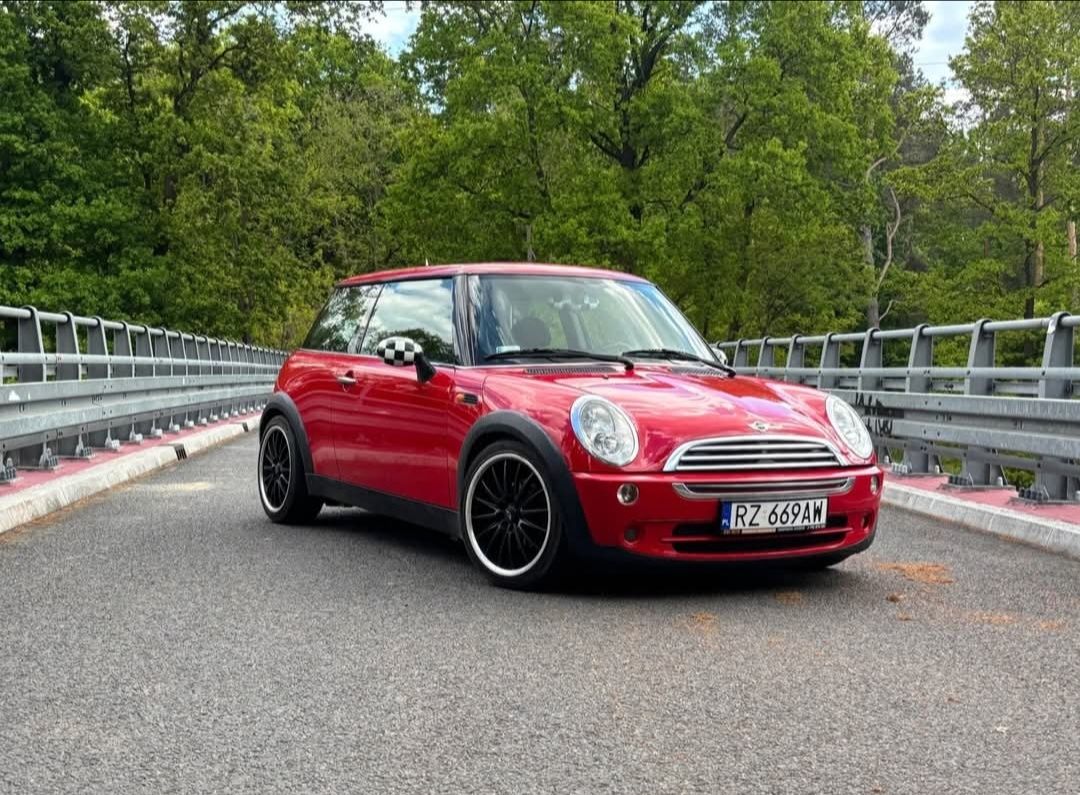 Mini One 1.6 bądź zamienię na busa
