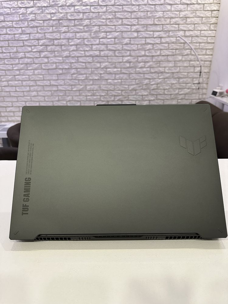 ASUS TUF 17.3 144Hz/RYZEN 7535HS/NVIDIA RTX 4060/DDR5 16GB/SSD 512GB